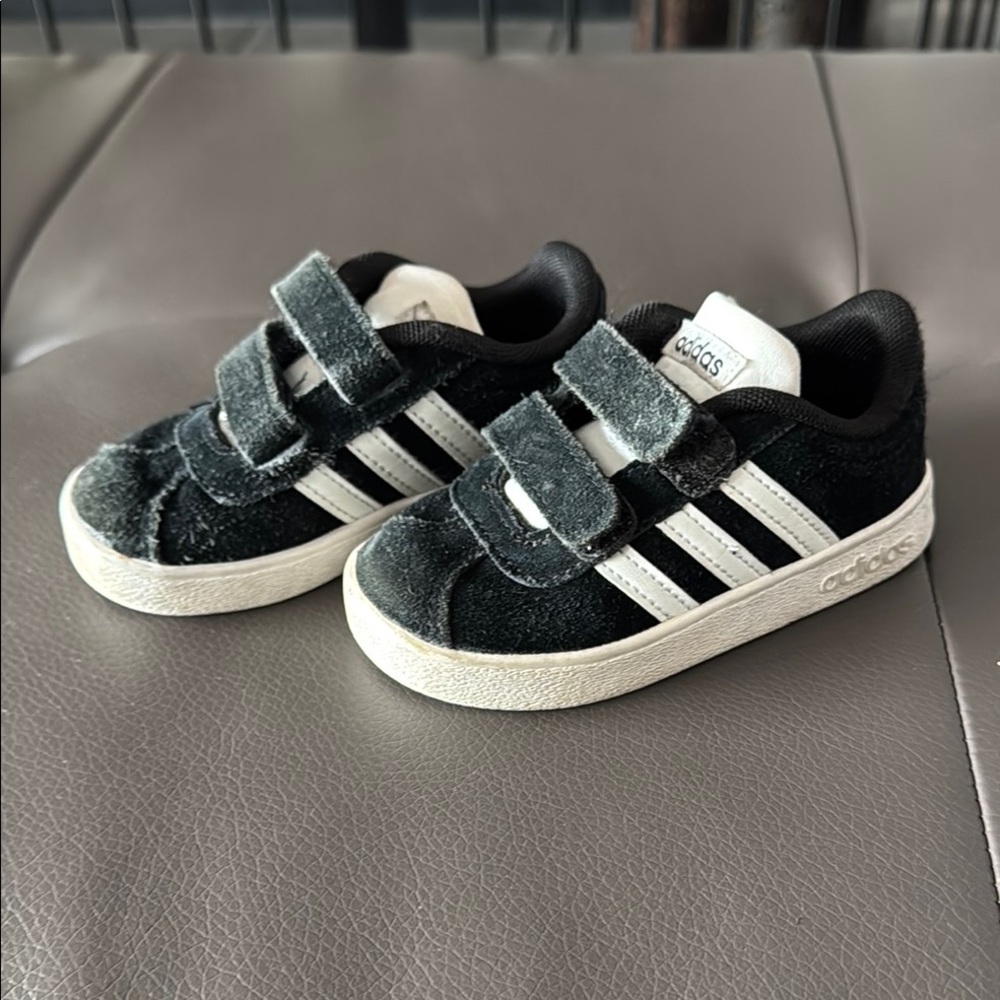 Adidas Toddler Velcro Sneakers - size 6